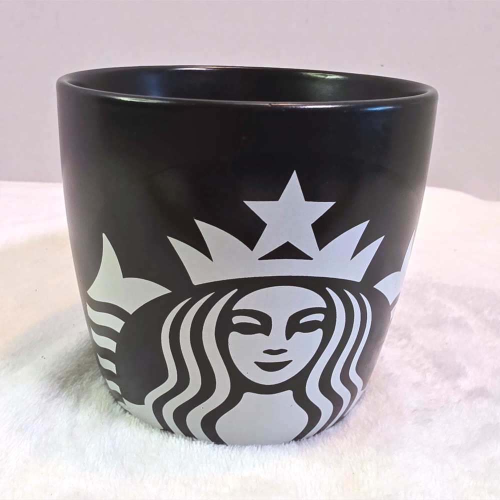Starbucks 2016 Matte Black Siren Logo Ceramic Coffee Mug 14oz Cup